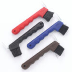 Lincoln-Hoof-Pick-With-Brush